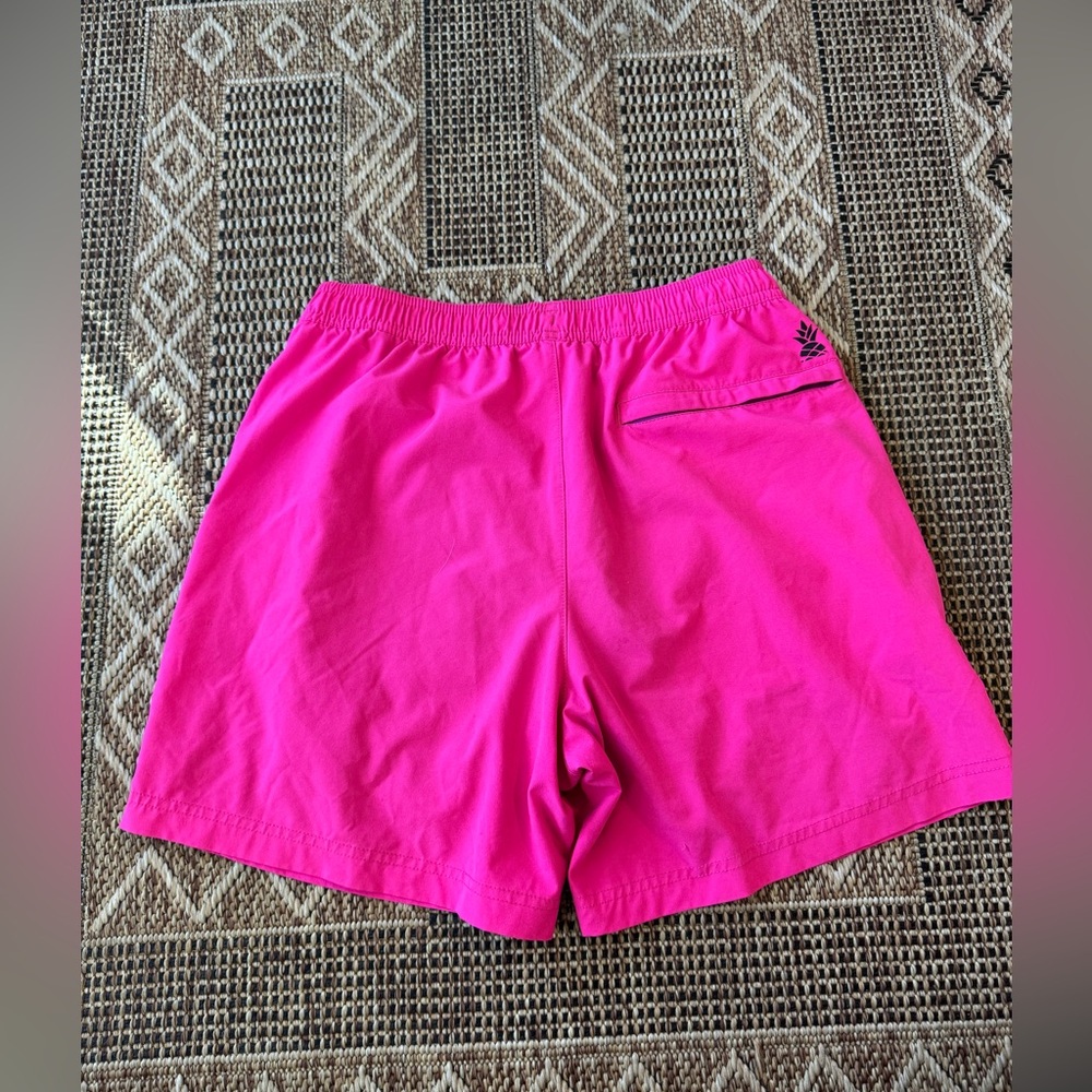 CHUBBIES Swim Shorts Hot Pink 5 1/2" Inseam Size Small - Picture 2 of 4